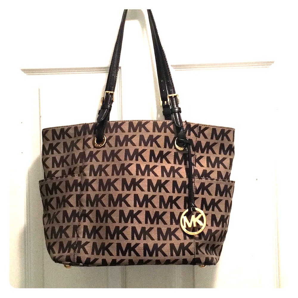 Michael Kors Jet Set Tote Authentic